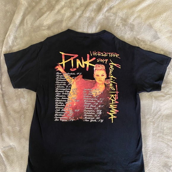 2019 PINK Beautiful Trauma World Tour T Shirt - Picture 6 of 6